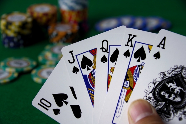 日本版カジノ、ポーカーやバカラなど9種類OK 政府管理委が案 | 時事まとめ